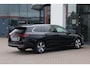 Volkswagen Passat Variant 1.5 eHybrid DSG Business Hybride trekhaak head up! winterpakket stoel en stuurwiel verwarming ergo stoelen met leder alcantara privacy glas navigatie geactiveerd camera dodehoeksensor 17" LMV met 4 seizoenenbanden