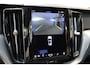 Volvo XC60 T8 455PK Ultimate Dark | 360º | Luchtvering | Trekhaak | Getint Glas | Panoramadak | Memory