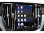 Volvo XC60 T8 455PK Ultimate Dark | 360º | Luchtvering | Trekhaak | Getint Glas | Panoramadak | Memory