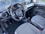 Volkswagen Up! 1.0 cross up! BlueMotion Cruise Control , Stoelverwarming,Navigatie