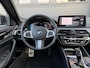 BMW 5-Serie 540d xDrive High Executive M-Sport | Panoramadak | 360* Camera | DAB | Elektrische Trekhaak |