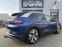 Volkswagen ID.4 First 77 kWh -SOH 92%-ADAP. CRUISE-STOELVERWARMING-STUURWIELVERWARMING-VOORVERWARMING-TREKHAAK-LED-ETC.