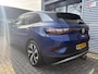 Volkswagen ID.4 First 77 kWh -SOH 92%-ADAP. CRUISE-STOELVERWARMING-STUURWIELVERWARMING-VOORVERWARMING-TREKHAAK-LED-ETC.