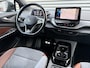 Volkswagen ID.4 First 77 kWh -SOH 92%-ADAP. CRUISE-STOELVERWARMING-STUURWIELVERWARMING-VOORVERWARMING-TREKHAAK-LED-ETC.