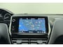 Peugeot 2008 PureTech 110 pk | Zeer lage km-stand! | Navigatie | Apple Carplay/Android Auto | Airco | Cruise Control | Parkeersensoren | Metallic lak