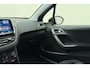 Peugeot 2008 PureTech 110 pk | Zeer lage km-stand! | Navigatie | Apple Carplay/Android Auto | Airco | Cruise Control | Parkeersensoren | Metallic lak