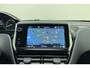 Peugeot 2008 PureTech 110 pk | Zeer lage km-stand! | Navigatie | Apple Carplay/Android Auto | Airco | Cruise Control | Parkeersensoren | Metallic lak
