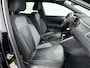 Volkswagen Polo 1.0 TSI R-Line Edition | 18 Inch Zwarte Velgen | Automaat | IQ.Light | Stoelverwarming | Parkeersensoren voor/achter | Adaptive cruise control | Apple carplay / android auto | Navigatie |