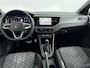 Volkswagen Polo 1.0 TSI R-Line Edition | 18 Inch Zwarte Velgen | Automaat | IQ.Light | Stoelverwarming | Parkeersensoren voor/achter | Adaptive cruise control | Apple carplay / android auto | Navigatie |