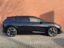 Kia EV4 GT-Line Business Edition 81.4 kWh | GT-Line vegan lederen stoelbekleding | Stoel- en stuurverwarming | Elektrisch verstelbare voorstoelen | Achteruitrijcamera | Ambient lighting Advanced