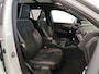 Volvo XC40 Recharge P8 408pk AWD R-Design | SOH % | Panoramadak | Leder/Alcantara | Stuur- en Stoelverwarming | Getint glas | 19"