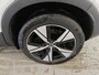 Volvo XC40 Recharge P8 408pk AWD R-Design | SOH 93,86% | Panoramadak | Leder/Alcantara | Stuur- en Stoelverwarming | Getint glas