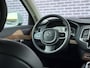 Volvo XC90 2.0 T8 Recharge AWD Inscription | Schuif-/-kanteldak | Trekhaak | Elektr. verstelbare stoelen | Harman Kardon | Extra getint glas | Adaptieve cruise control | Camera | Stoel-/Stuurverwarming | BLIS | Keyless |
