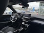 Peugeot 2008 GT 1.2 Hybrid 145pk e-DCS6 | ALCANTARA | MASSAGE STOELEN | NAVI | ADAPTIVE CRUISE CONTROL |
