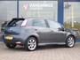 Fiat Punto Evo 0.9 TwinAir Lounge, Climate control / Schuifdak / Cruise control / 16' LMV