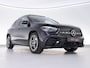 Mercedes-Benz GLA 200 AMG Line |dealer onderhouden|panoramadak|carbon interieur|Apple Carplay|trekhaak|stoelverwarming|parkeercamera|sfeerverlichting|19"|