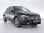 Mercedes-Benz GLA 200 AMG Line |dealer onderhouden|panoramadak|carbon interieur|Apple Carplay|trekhaak|stoelverwarming|parkeercamera|sfeerverlichting|19"|