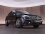 Mercedes-Benz GLA 200 AMG Line |dealer onderhouden|panoramadak|carbon interieur|Apple Carplay|trekhaak|stoelverwarming|parkeercamera|sfeerverlichting|19"|