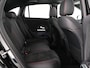 Mercedes-Benz GLA 200 AMG Line |dealer onderhouden|panoramadak|carbon interieur|Apple Carplay|trekhaak|stoelverwarming|parkeercamera|sfeerverlichting|19"|