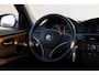 BMW 3-Serie 335i | NL-AUTO | NIEUWSTAAT | SCHUIFDAK | LEDER | HISTORIE AANWEZIG | NAP