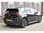 Volkswagen ID.3 First Plus 58 kWh SOH 84% Wij zijn op afspraak geopend! Graag bellen voor uw komst.