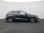 Audi A3 Sportback 40 TFSI e S edition l Demo l Cruise control l Navigatie l Stoelverwarming l Airco l Elektr. instel. bestuurd.stoel l Ledkoplampen l Apple Carplay / Android Auto l 19" lichtmetalen wielen