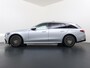 Mercedes-Benz E-klasse Estate 300 e Sport Edition | Panorama - Schuifdak | Trekhaak Wegklapbaar | MBUX Superscreen | Distronic Cruise Control | Burmester 4D Surround System | 20" Multispaaks AMG Velgen | 360° Camera | Sfeerverlichting