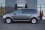 Volkswagen Touran 1.4 TSI Comf. Line Life 140pk / Navi / Park-assist/ Trekhaak /Stoelverwarming /