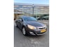 Opel Astra 1.4 Turbo Edition 5 deurs 120PK! UNIEK KMST NAP! Airco l Cruise l TREKHAAK l Elek pakket! DEALER OH l TOPSTAAT!