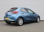 Mazda 2 1.5 Skyactiv-G Luxury | Stuur-/stoelverwarming | Camera | Clima | Dodehoek detectie | 16" LM | HUD | LED | Navi | Cruise | Carplay |