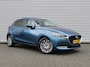 Mazda 2 1.5 Skyactiv-G Luxury | Stuur-/stoelverwarming | Camera | Clima | Dodehoek detectie | 16" LM | HUD | LED | Navi | Cruise | Carplay |