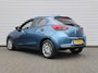 Mazda 2 1.5 Skyactiv-G Luxury | Stuur-/stoelverwarming | Camera | Clima | Dodehoek detectie | 16" LM | HUD | LED | Navi | Cruise | Carplay |