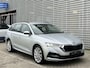 Skoda Octavia Combi 1.4 TSI iV PHEV 204PK Ambition / Parkeersensoren V+A / 18" LMV / App-Connect / LED / Draadloze Oplader / Adaptive Cruise Control