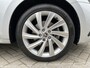 Skoda Octavia Combi 1.4 TSI iV PHEV 204PK Ambition / Parkeersensoren V+A / 18" LMV / App-Connect / LED / Draadloze Oplader / Adaptive Cruise Control