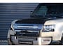 Land Rover Defender 3.0 D200 90 MHEV X-Dynamic SE | Grijs kenteken | Verstralers | 22'' Black Crow | Wrap |