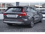 Volvo V60 T6 Plug-in Hybride AWD Core Bright | 2.000 KG trekgewicht | Long Range Accu | Trekhaak Elektrisch | Google Services | Parkeercamera Achter | Adaptive Cruise Control | Achterklep Elektrisch | BTW Auto
