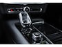 Volvo V90 T6 Automaat AWD Inscription Exclusive | Panoramisch schuif-/kantel dak | Verwarmbare  | Premium Audio by Harman Kardon | Verwarmbare voorstoelen en stuurwiel | Massagefunctie in de voerstoelen | Rondom zichtcamera | Geïntegreerde stoelverhogers | Verwarmbare voorruit | Alarmklasse 3