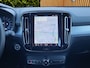Volvo XC40 2.0 B4 Plus Dark | Trekhaak | Camera | Stuur/stoelverwarming | Harman/Kardon