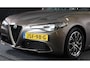 Alfa Romeo Giulia 2.0T Sport / AUT / Open Panoramadak / Navi / Camera / Ecc / Cruise Control / Lane Assist / Leder / 17 Inch