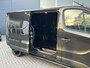 Renault Trafic 2.0 dCi 130 T30 L2H1 Work Edition / Black Edition | Spoiler Black pakket | 200km | BPM Vrij! |