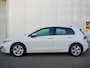 Volkswagen Golf 1.0 eTSI Life Bns IQ Light | Stoel&Stuur verwarm.| CarPlay | ACC