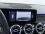 Mercedes-Benz GLB 200 Luxury Business Solution | Panorama - Schuifdak | Trekhaak Wegklapbaar | Keyless Entry | Achteruitrij Camera | Memory Seats | Sfeerverlichting | Multibeam LED Koplampen |