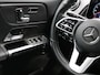 Mercedes-Benz GLB 200 Luxury Business Solution | Panorama - Schuifdak | Trekhaak Wegklapbaar | Keyless Entry | Achteruitrij Camera | Memory Seats | Sfeerverlichting | Multibeam LED Koplampen |