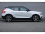 Volvo XC40 2.0 T4 R-Design | Pano | Trekhaak | Memory | H&K | Camera | ACC |