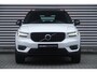 Volvo XC40 2.0 T4 R-Design | Pano | Trekhaak | Memory | H&K | Camera | ACC |