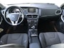 Volvo V40 Cross Country 1.5 T3 Momentum Automaat | Rijklaar incl garantie | Meesturende xenon Vaste trekhaak Camera