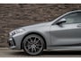BMW 1-Serie 118i Aut. | M-Sport | Live Cockpit | Schaalstoelen | Panorama | H&K | Camera | 19"LM | Frozen Pure Grey