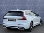 Volvo V60 2.0 T6 Recharge AWD R-Design | trekhaak | Adaptieve cruise controle | Long Range | Panorama Schuifdak | Harman/Kardon | Sportstoelen | Memory | Stuur + Stoel verwarming | Keyless |