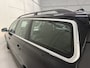Volvo V70 T4 Nordic+ aut. TREKHAAK/ZWART LEER/XENON/NAVI/ECC/CRUISE/STOELVERWARMING/DAKRAILS/PARKEERSENSOREN/VOLLEDIGE VOLVO DEALER OH HISTORIE, RECENT GROTE OH BEURT GEHAD, DIST. RIEM IS VERVANGEN