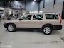 Volvo XC70 2.5 T/Cruise/Stoelverwarming/Trekhaak/Rijklaar!